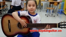 Tuyển giáo viên dạy đàn guitar tại nhà